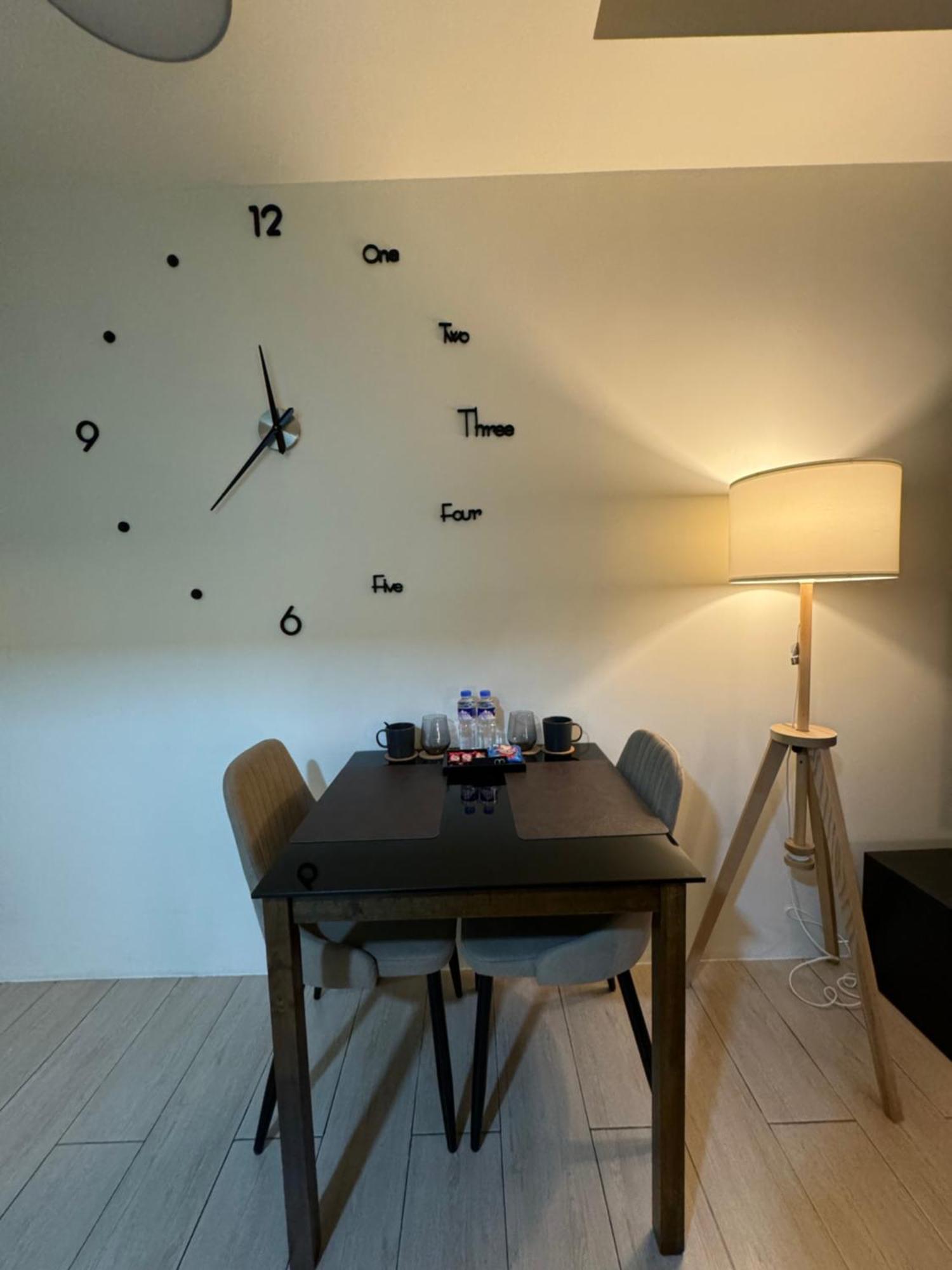 81 Newport Blvd Cluster 4 Unit B 3Rd Flr By Rechelle Nunag Pasay Exteriér fotografie