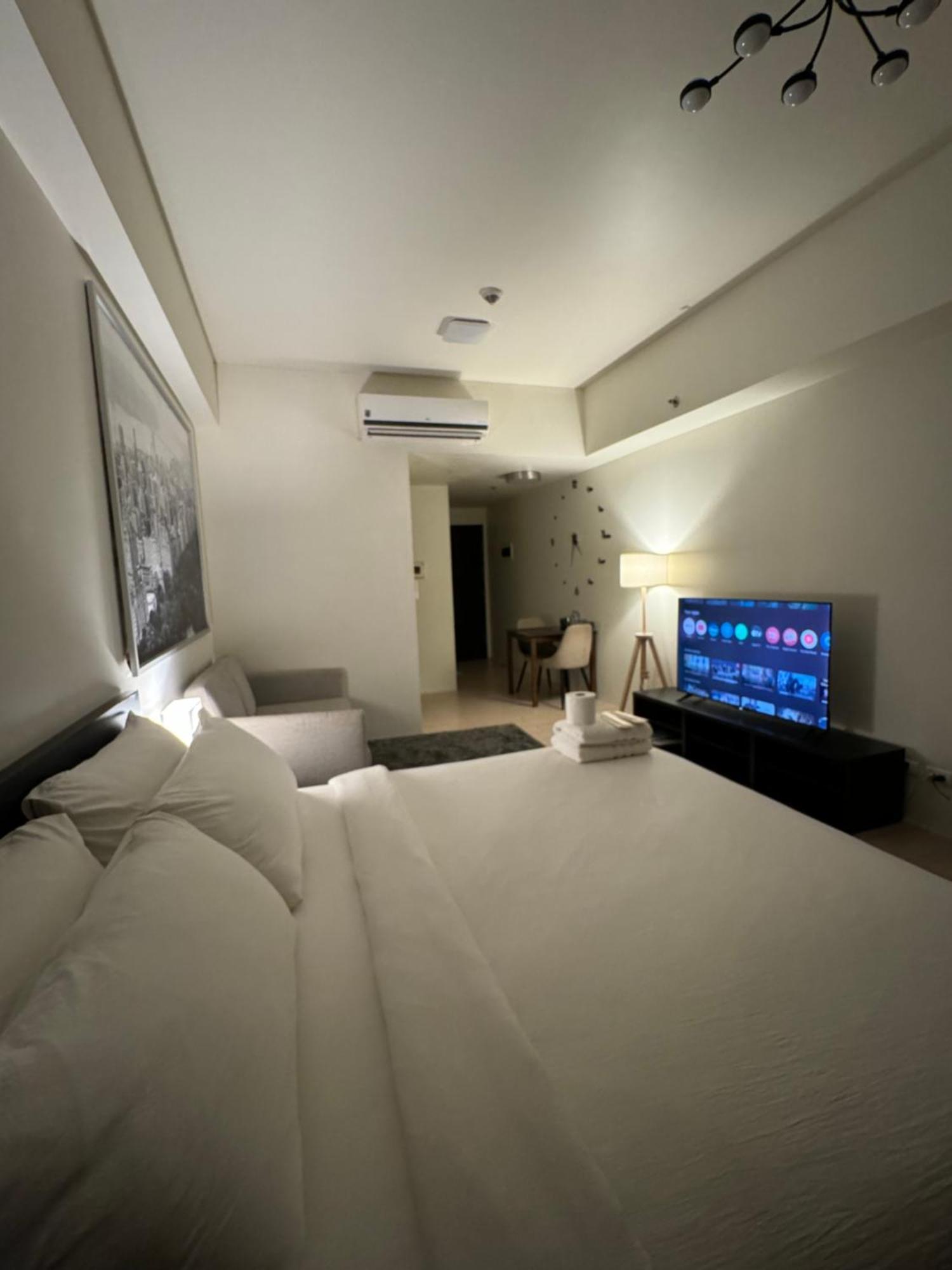 81 Newport Blvd Cluster 4 Unit B 3Rd Flr By Rechelle Nunag Pasay Exteriér fotografie